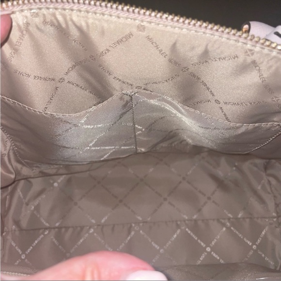 Michael Kors Satchel Crossbody Medium Soft Pink Like New! - Picture 12 of 16